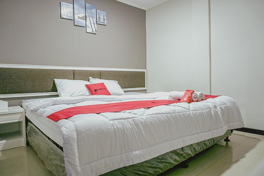เรดดอร์ซ พลัส แอท ซาวะฮ์ เบซาร์ Hotel จาการ์ตา ภายนอก รูปภาพ
